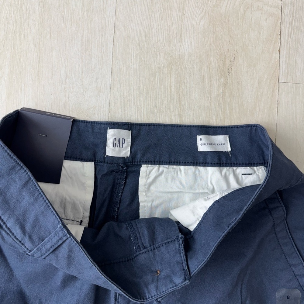 GAP Women’s Girlfriend Khaki Stretch High Rise Pants Navy Blue Chinos

SKU00077 - Picture 2 of 3